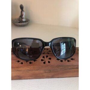 Tommy Bahama Womens Black Frame Sunglasses with Protective Case